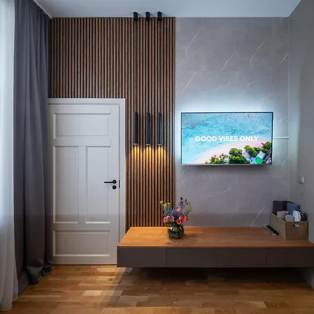 Premium Design, Renovated 2024 Free Parking * Riga